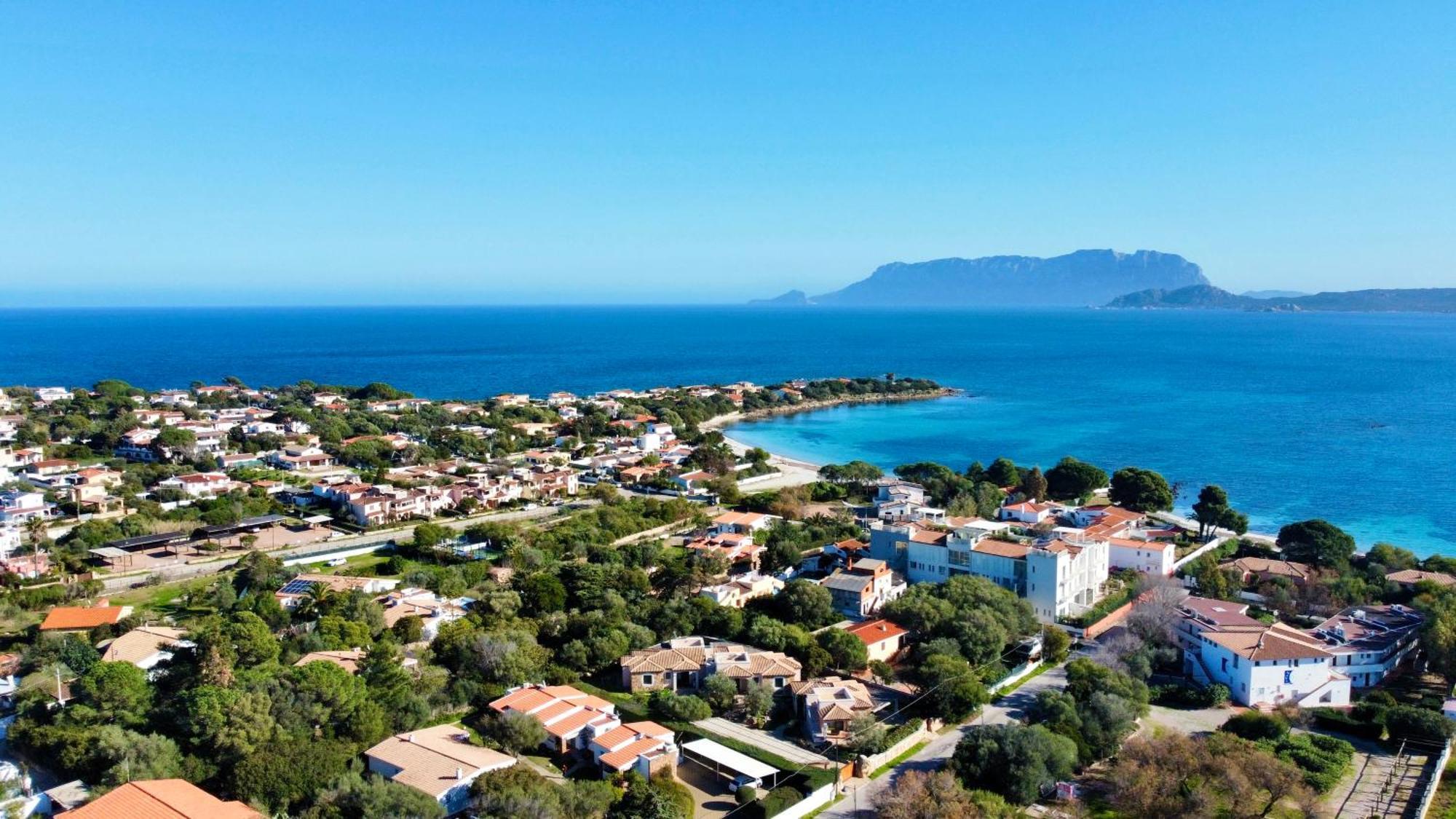 Garden Retreat - Homey Experience Olbia Ngoại thất bức ảnh