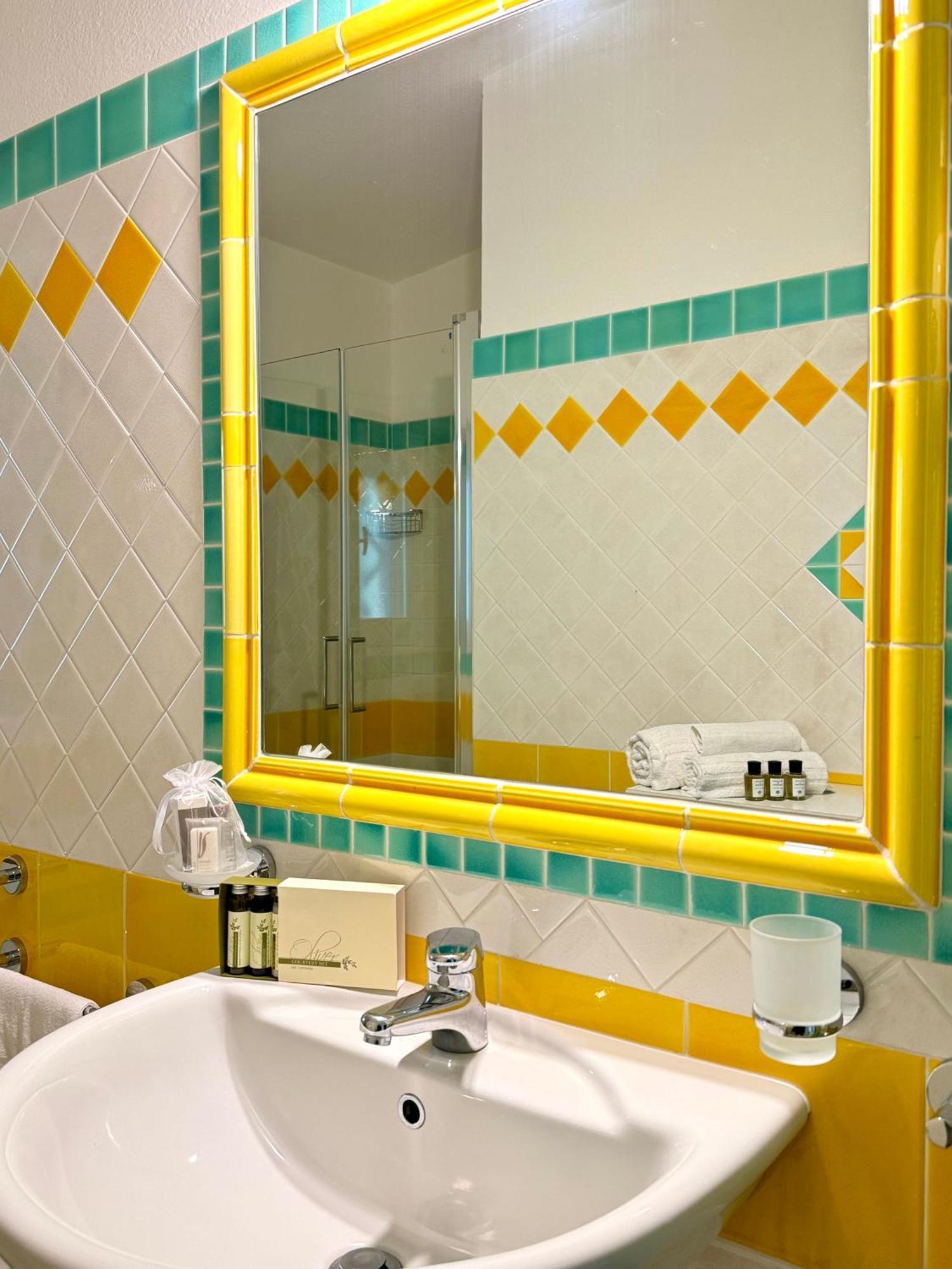 Garden Retreat - Homey Experience Olbia Ngoại thất bức ảnh