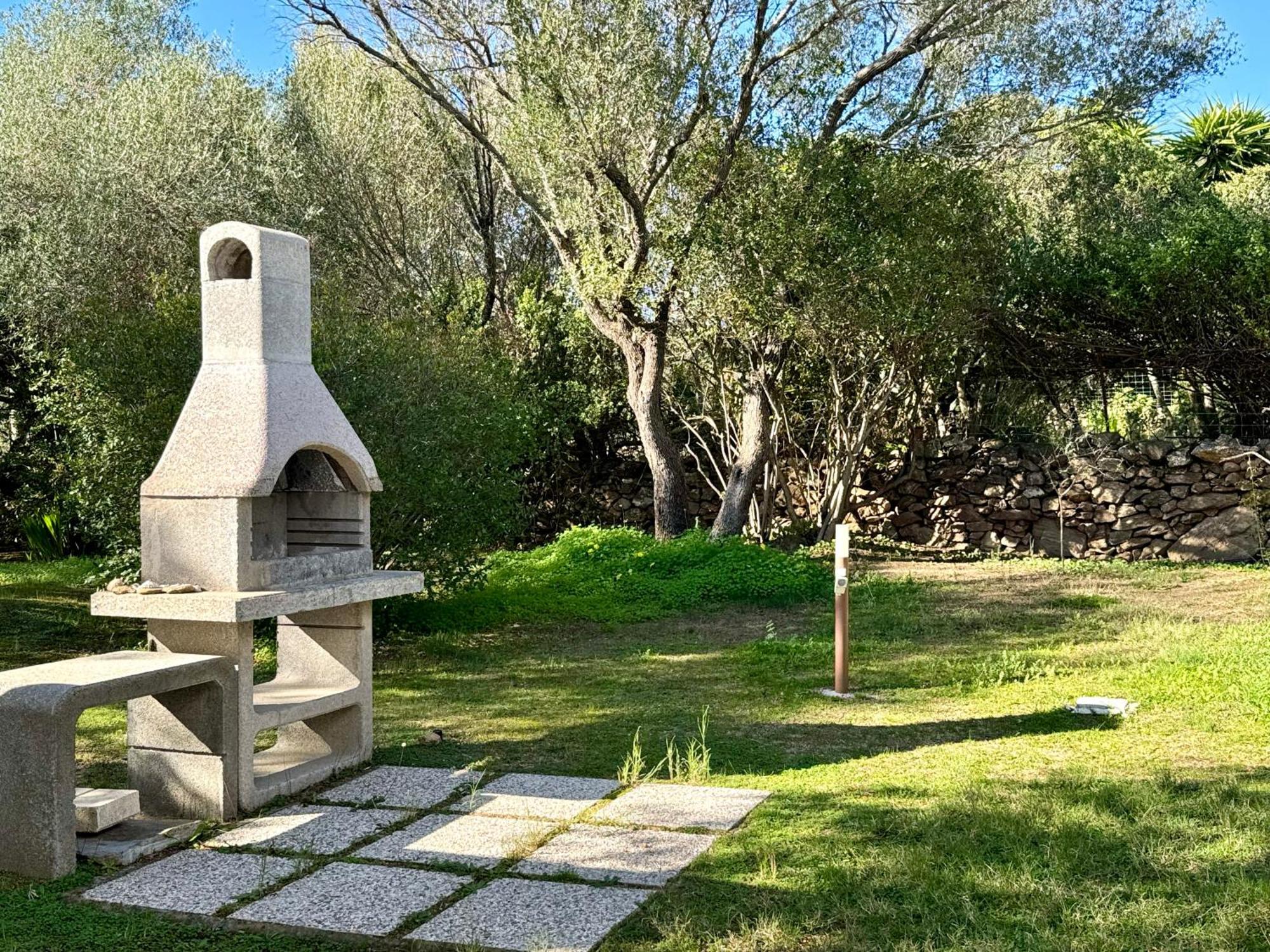Garden Retreat - Homey Experience Olbia Ngoại thất bức ảnh